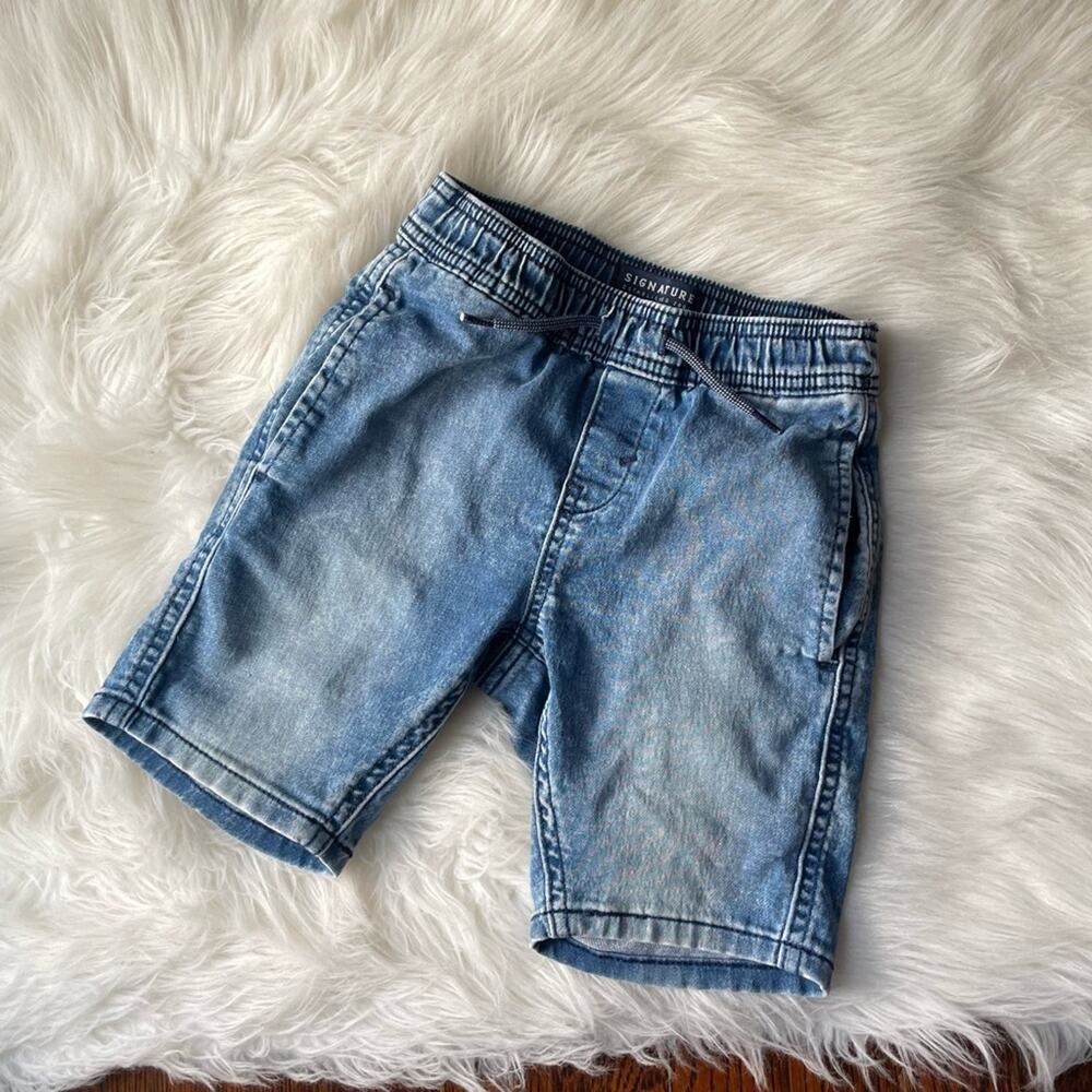 Signature Levi’s Boys Jean Shorts Pull on Size Small